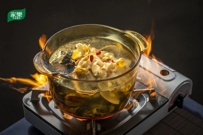 九游娱乐:2024年过半专业主厨该如何把握下半年餐饮发展新趋势?(图7)