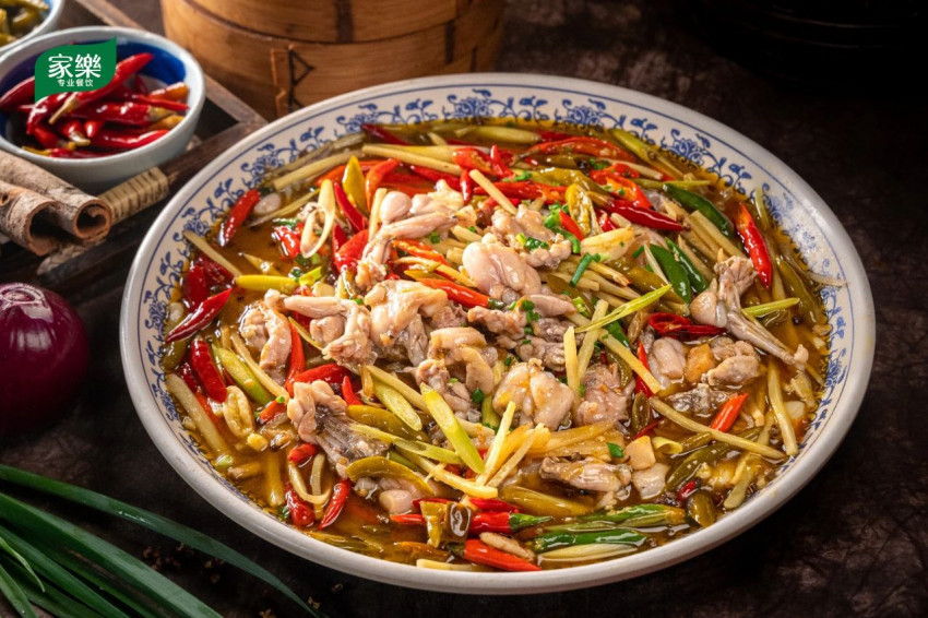 九游娱乐:2024年过半专业主厨该如何把握下半年餐饮发展新趋势?(图12)