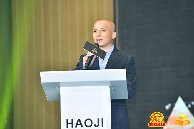 对话消费掌门人｜豪吉食品刘仕荣：定位“第一川调”2024驶上“快车道”(图1)