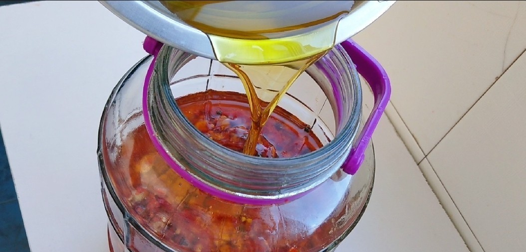 九游娱乐文化：推荐豆瓣酱的家常做法简单易学麻辣鲜香喜欢的收藏吧(图6)