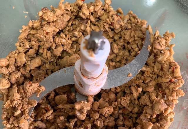 九游娱乐文化：家家必备的豆瓣酱配方比例告诉你味道醇厚辣味足放一年不坏(图7)