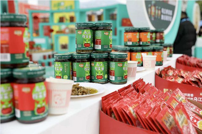 小脆口、手工榨菜、榨菜酱多元年轻乌江闪耀2024第六届榨博会(图5)