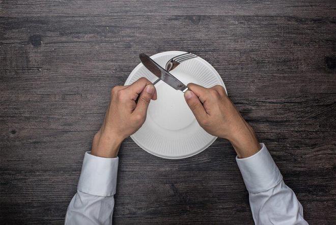 九游娱乐文化:提醒:这4种食物多吃容易引起血管损伤中老年人尽量少吃或不吃(图4)