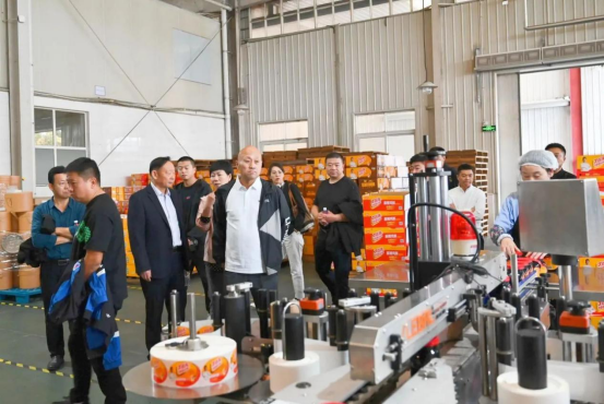 九游娱乐文化：丁点儿食品闪耀第33届中国厨师节暨2024中国厨师节博览会(图5)