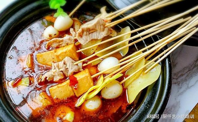 九游娱乐文化:串串香的利润有多大?揭秘创业的真实收益(图1)