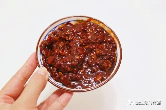 九游娱乐：做川菜豆瓣酱可别乱用这2种常用的豆瓣酱你能够区分开吗？(图4)