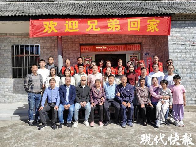 扬州失散65年的亲兄弟国庆喜相聚(图2)