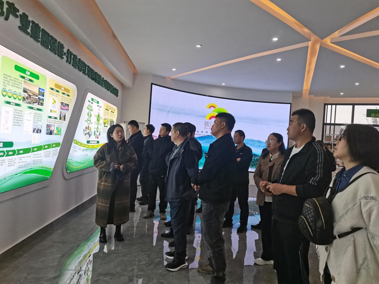 九游娱乐:陕西省吴起县组织农技人员及优秀高素质农民赴成都农业培训(图2)