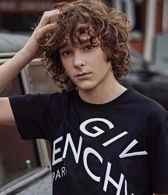 九游娱乐文化：《驯龙高手》真人曝光全盘照搬动画连镜头都一样被吐槽没意义(图2)