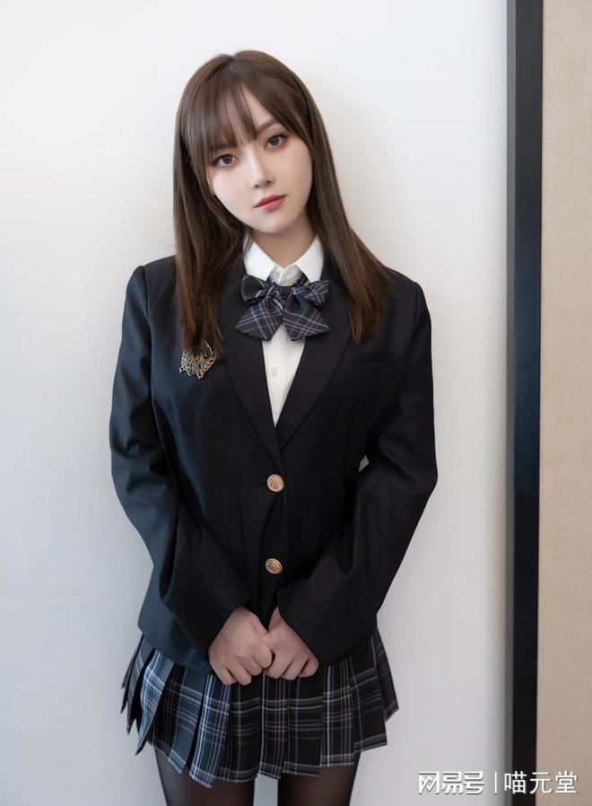 模特豆瓣酱最新写真美图合集(图1)