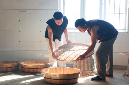 美味鲜：南派酱油的历史传承与创新之路(图1)