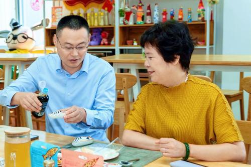 九游娱乐文化:中国烹饪协会会长杨柳莅临欣和企业参观调研(图5)