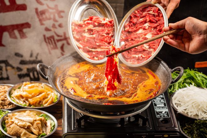 九游娱乐文化：人均50元走红全国！这个小众火锅爆发了？(图5)