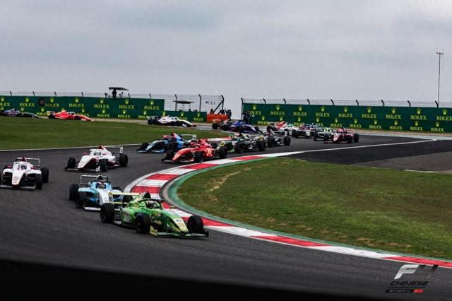 风云再起壳牌喜力国际汽联F4方程式中国锦标赛26位车手集结上海(图1)