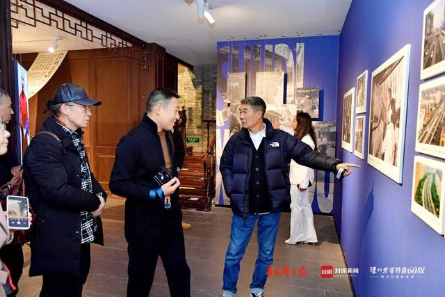 川菜大咖点赞华西都市报30周年展：记录吃喝玩乐小事体现人民幸福感大事(图3)