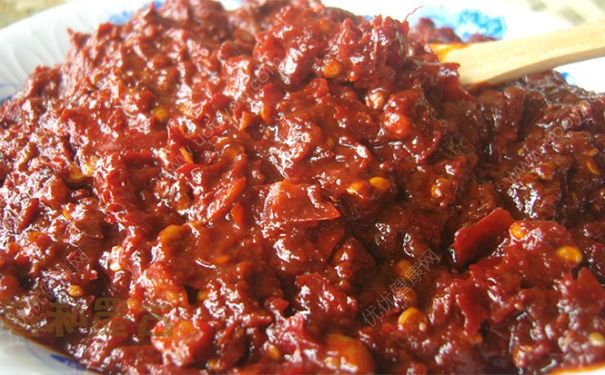 九游娱乐文化：豆瓣酱是什么？豆瓣酱是什么豆做的？[多图](图2)