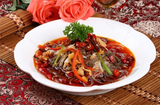 好的川菜红油首先辣椒要好没有复杂的步骤比例用途非常广泛(图2)