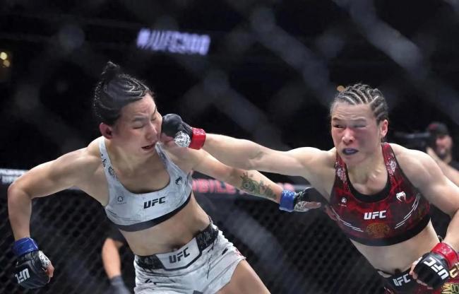 张伟丽卫冕战赛前公开训练大秀肌肉力量与荣耀的宣言(图1)