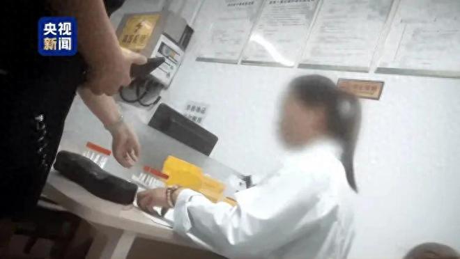 给钱就办？记者用大豆酱替代粪便样本送检三天后收到健康证(图1)