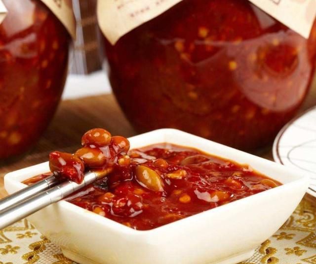 想吃豆瓣酱不用花钱买掌握正确的配方比例在家也能轻松做！(图1)