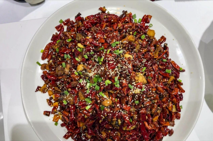 成都糖酒会丨机器人能炒川菜？橡鹿“美膳师”现场炫技(图3)