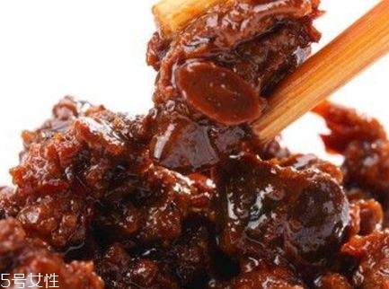 九游娱乐文化：豆瓣酱的功效和作用长期吃豆瓣酱会致癌吗(图3)