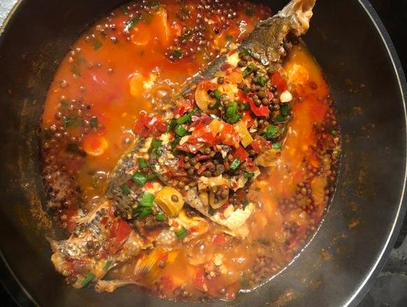 九游娱乐文化:四川豆瓣鱼引发美食热潮食客纷纷点赞(图3)