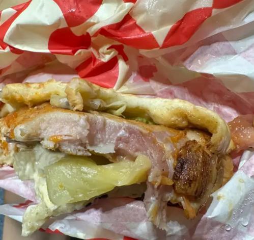 九游娱乐：国货之光翻车：请塔斯汀“生肉汉堡”别砸了“中国汉堡”的招牌！(图3)