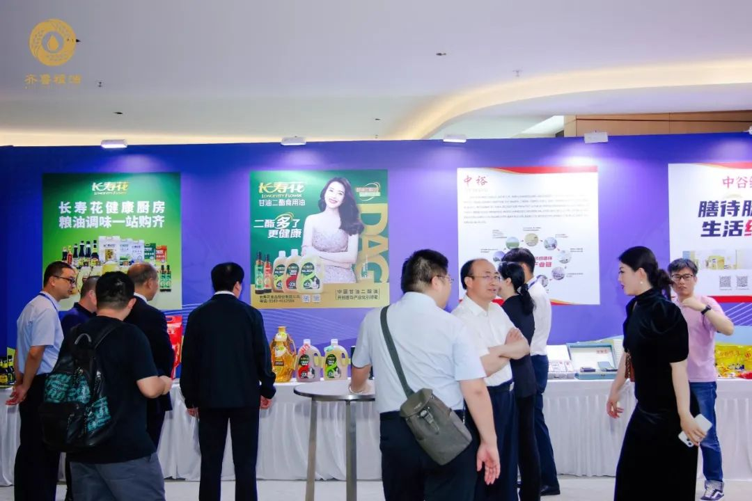 九游娱乐文化：【道不尽齐鲁粮油好】长寿花健康油香飘2025港澳山东周(图3)
