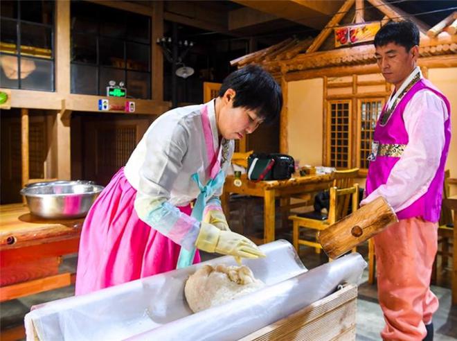 在金正恩治理下朝鲜人日常三餐都吃些啥？米饭、泡菜、大酱汤(图5)