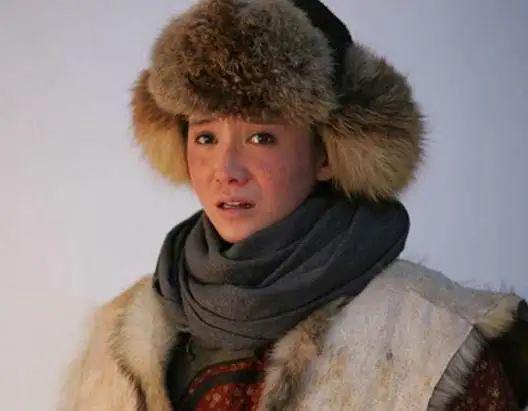 影后宋佳与小7岁导演步入婚姻揭秘与5婚导演同居生活。(图6)