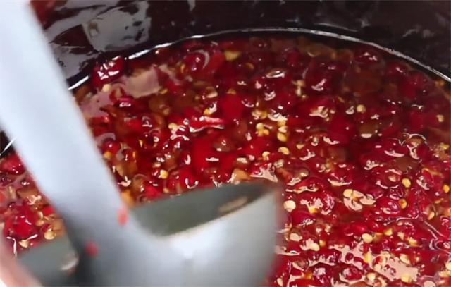 做豆瓣酱的季节到了20年秘制配方告诉你方法简单放2年不坏(图8)