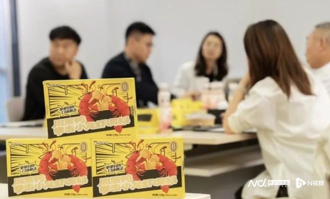 卤制品卖不动周黑鸭又准备跨界了这次盯上调料和方便速食(图1)