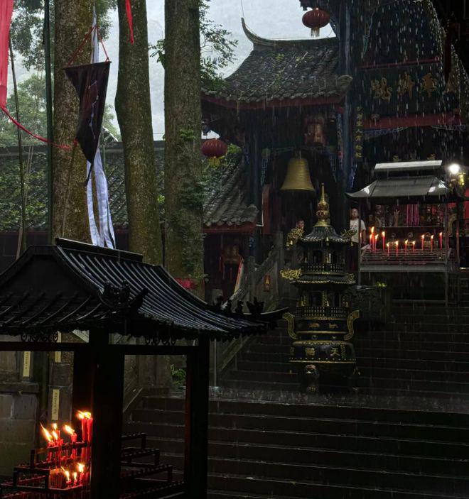 九游娱乐文化：四川5-9月跟团旅游攻略四川五日游最佳路线小白可直接冲！(图3)