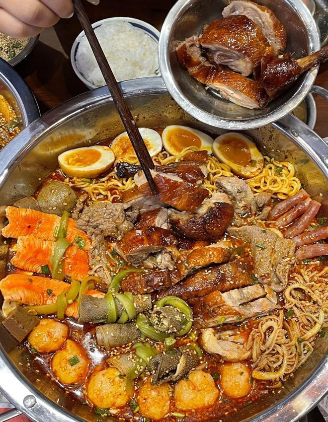 不可错过的四川美味：冒烤鸭一口就上瘾(图1)