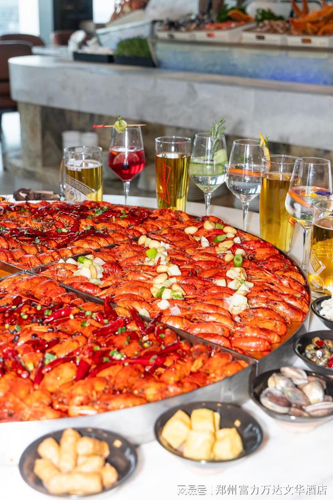 九游娱乐：郑州富力万达文华酒店丨美食汇自助餐厅夏日焕新(图2)