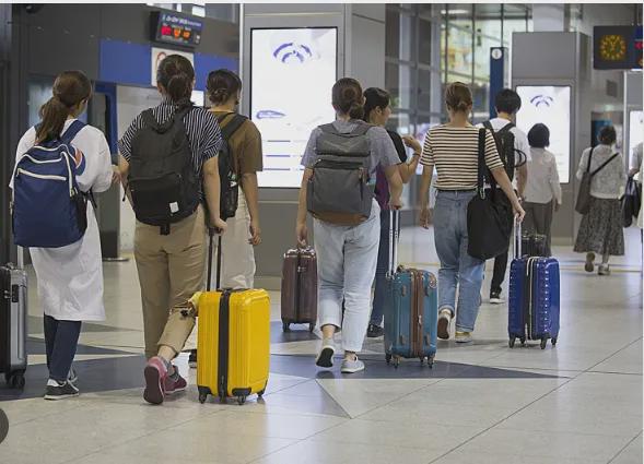 九游娱乐文化：7万人非法滞留日本64%的人是这样黑下来的！(图2)
