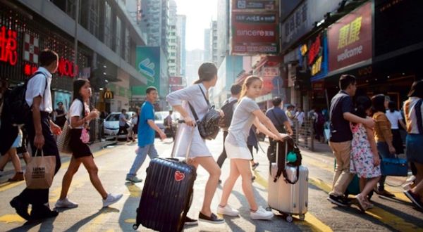 内地女质疑香港人身上散发特殊气味(图1)