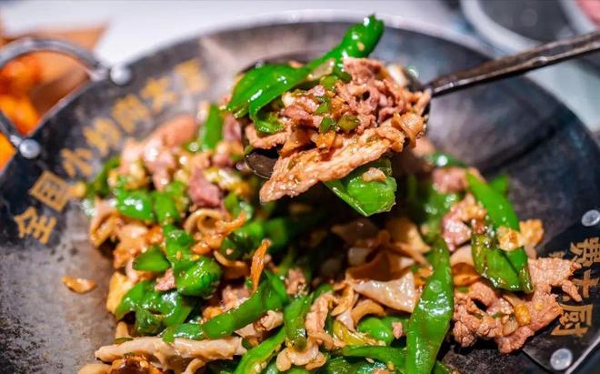 九游娱乐文化：五一去长沙旅游吃了顿湘菜有5点值得点赞全是真心话(图2)