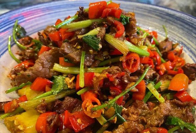 九游娱乐文化：五一去长沙旅游吃了顿湘菜有5点值得点赞全是真心话(图3)