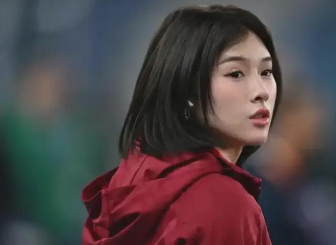 吴艳妮出单曲了！真是跑而优则唱！(图2)