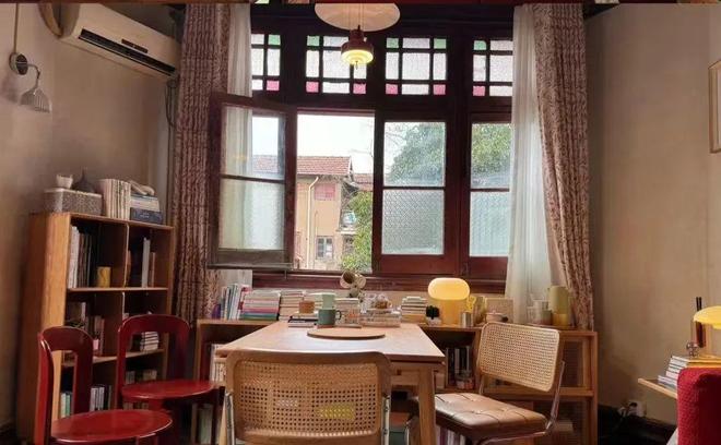 九游娱乐文化：豆瓣评分91国产片《好东西》的家才像活人住的(图8)