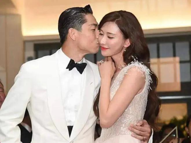 九游娱乐：林志玲首谈离婚公开婚姻失败真相！网友怒喷：活该沦落成这样！(图23)