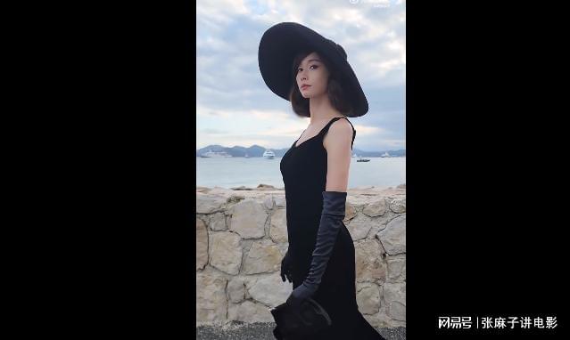 冲上热搜！林志玲背上“自信”包回应仪态争议：姐就是女王！(图4)