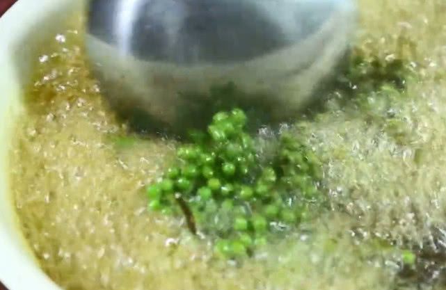 川菜必备的“灵魂配料”看似小清新但一咬破瞬间能麻痹舌头(图4)