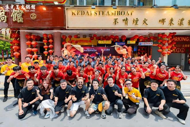 九游娱乐文化：一口中国味沸腾吉隆坡：朱光玉书写文化出海新故事(图7)