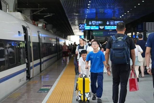 四通八达新蜀道:跨越“难于上青天”交出“天堑变通途”时代答卷蜀道新歌(图6)