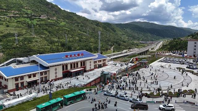 四通八达新蜀道:跨越“难于上青天”交出“天堑变通途”时代答卷蜀道新歌(图5)