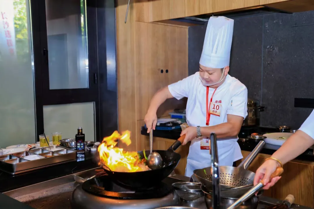 侃财邦｜又是十年之期湘菜风味朝哪转(图2)