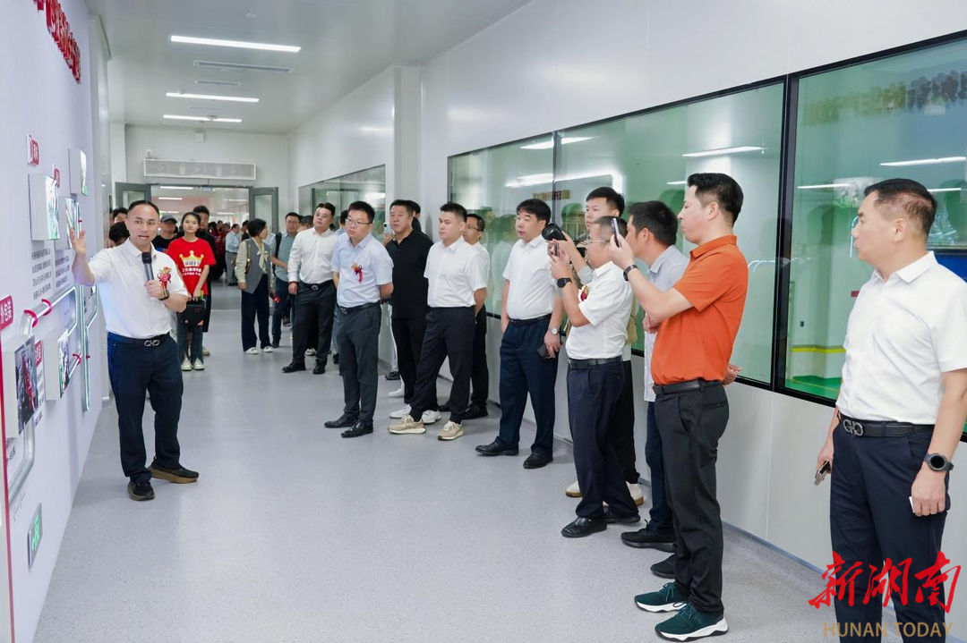 麻辣王子全国首个辣条智能工厂在湖南平江投产(图3)